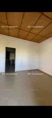 CHAMBRE SALON SANITAIRE