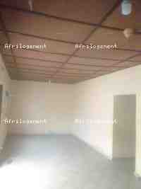 DEUX CHAMBRES SALON SANITAIRE