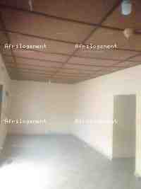 DEUX CHAMBRES SALON SANITAIRE