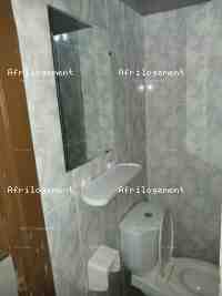 ENTREE COUCHEE SANITAIRE