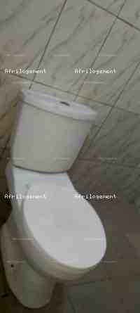 CHAMBRE SALON SANITAIRE