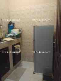 CHAMBRE SALON SANITAIRE