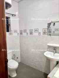 DEUX CHAMBRES SALON SANITAIRE