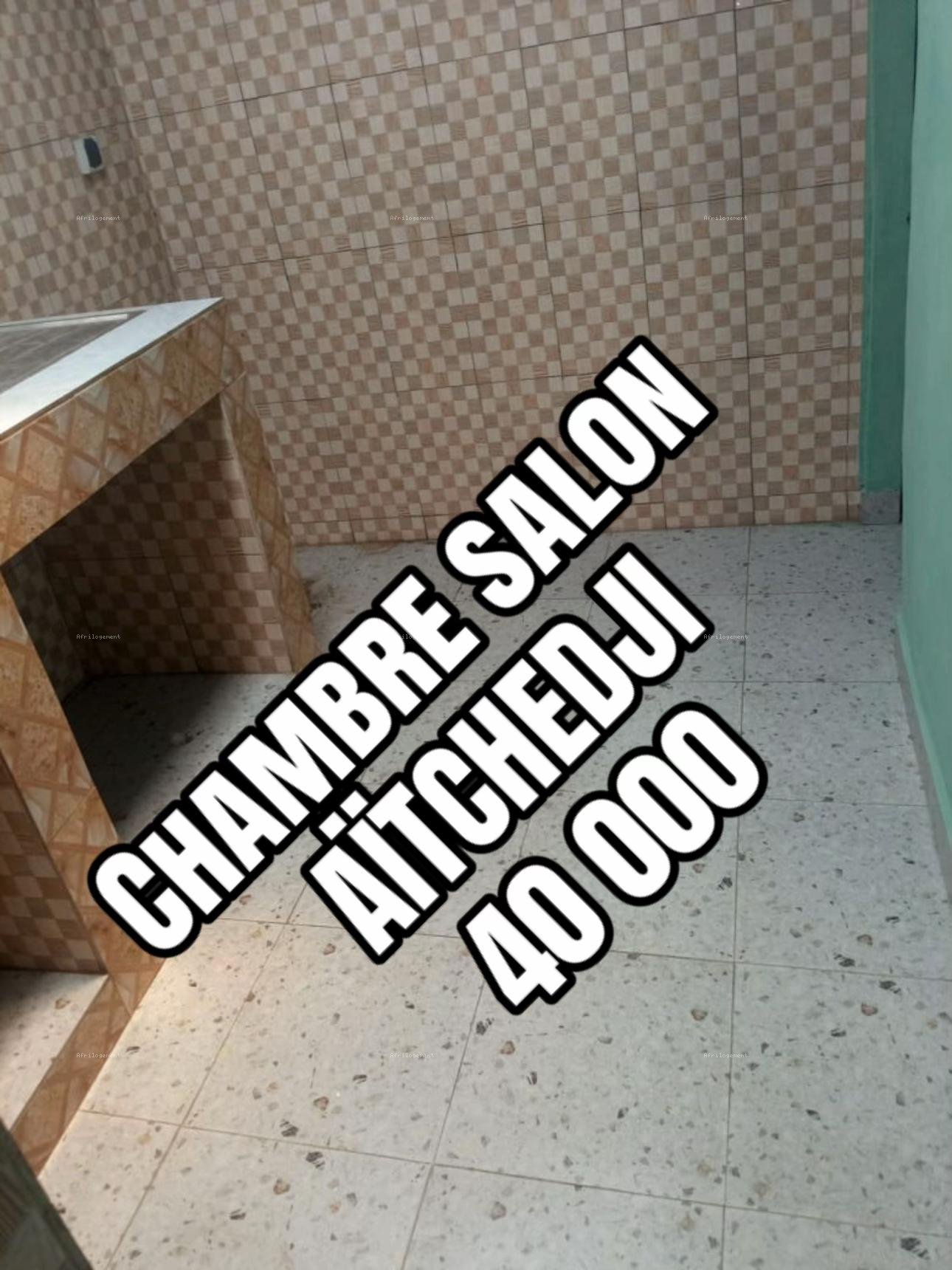 Une chambre salon sanitaire à louer