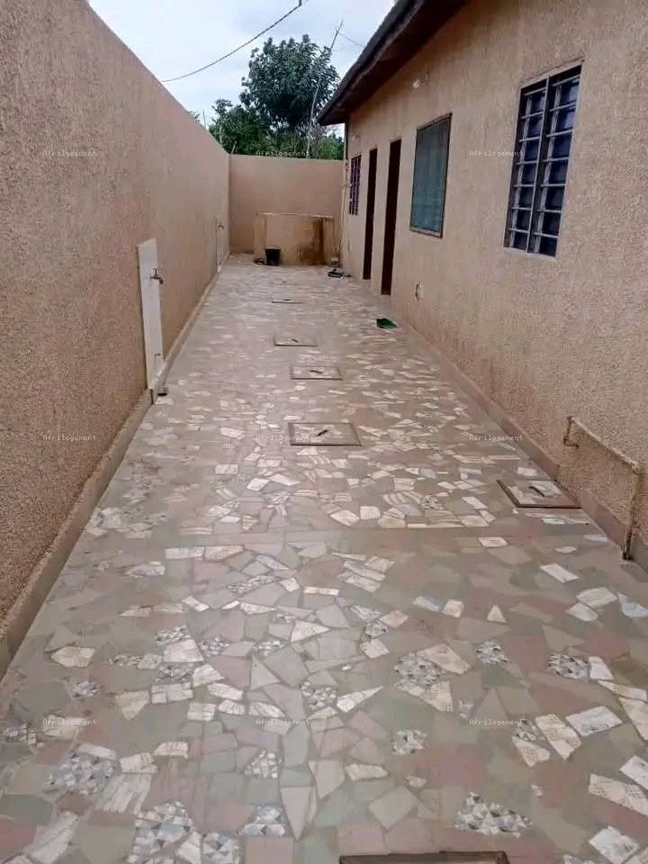 Une chambre salon à louer