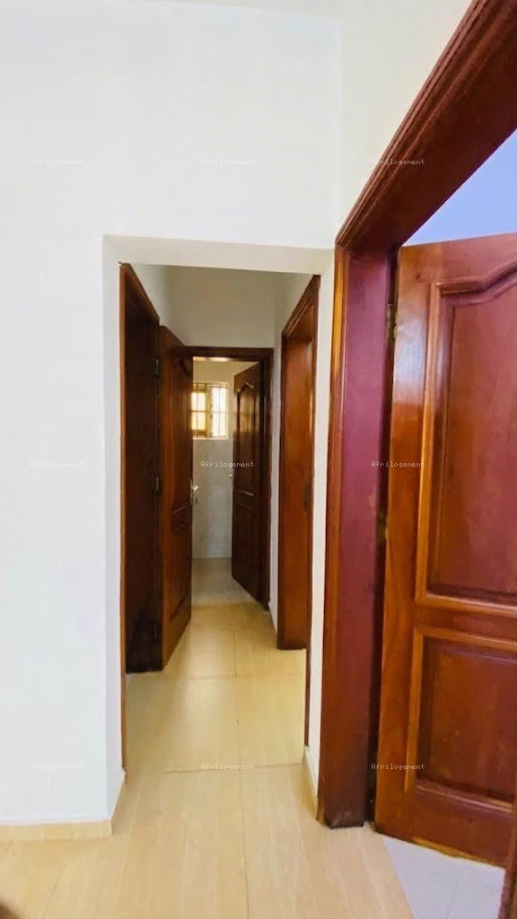3 CHAMBRES SALON SANITAIRE A LOUER