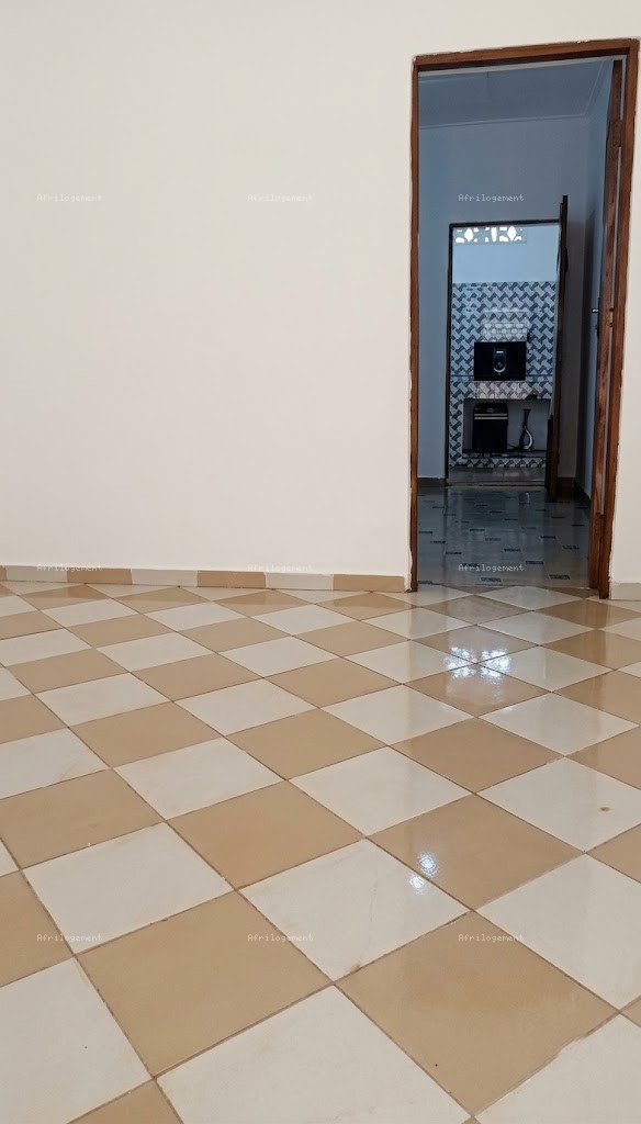CHAMBRE SALON SANITAIRE A LOUER